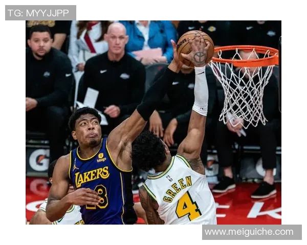 火箭对湖人精彩集锦回顾赛场对决瞬间与精彩时刻一网打尽